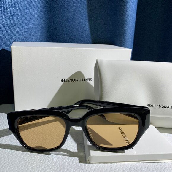 GENTLE MONSTER “NABI” Sunglasses – Black Frame / Brown Lens - Picture 1 of 8